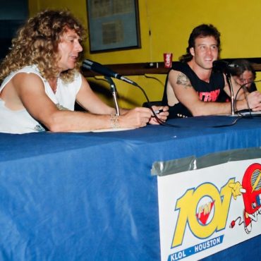 Robert Plant, Aug 3, 1990, The Summit 4